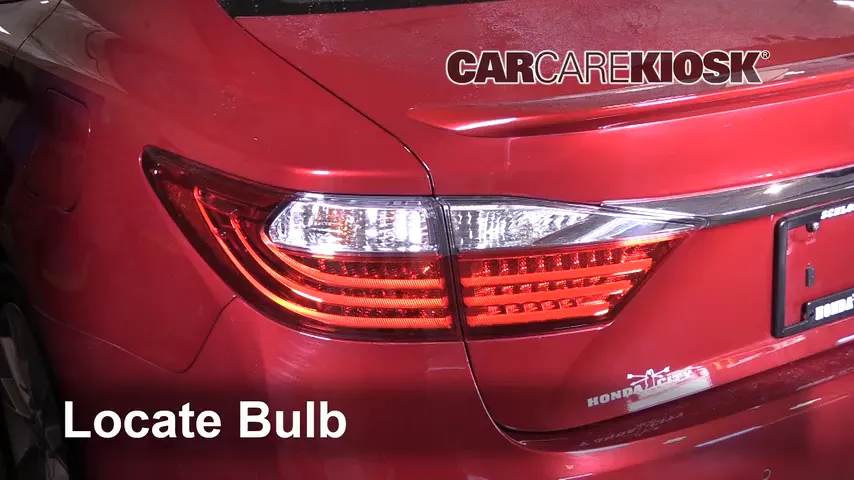 2015 Lexus ES300h 2.5L 4 Cyl. Lights